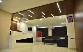 Hotel Savera Inn Morbi 2*