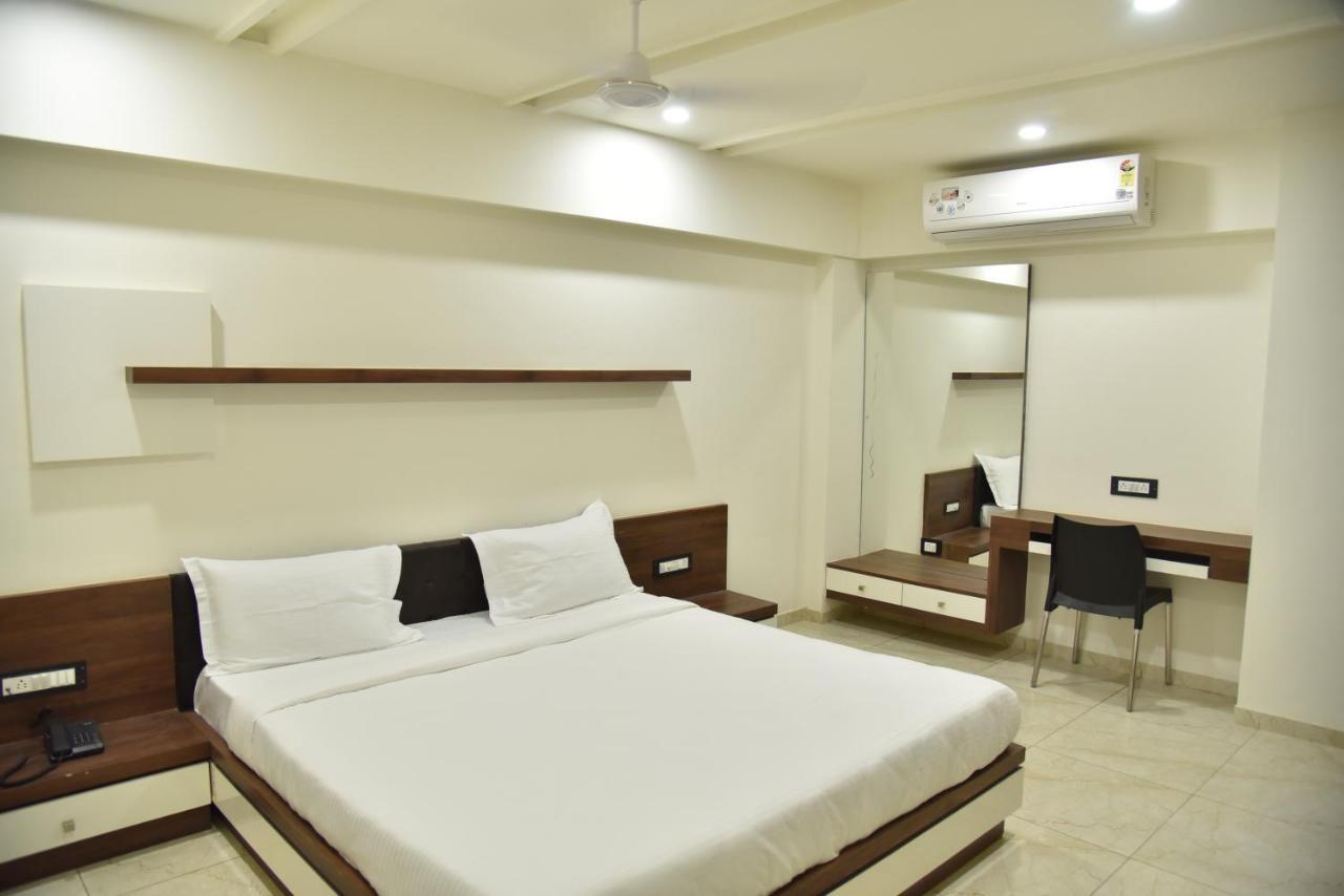 Hotel Savera Inn Morbi Exterior photo